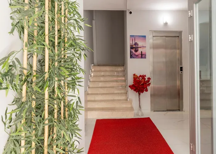 The Red Tent Suite 23